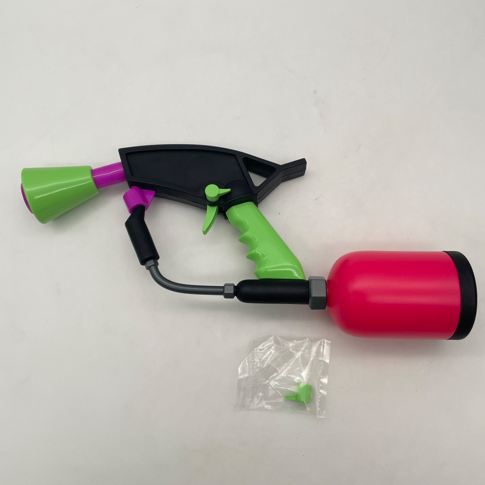 Nintendo Splatoon 2 Spla Maneuver Water Gun Toy Neon Pink