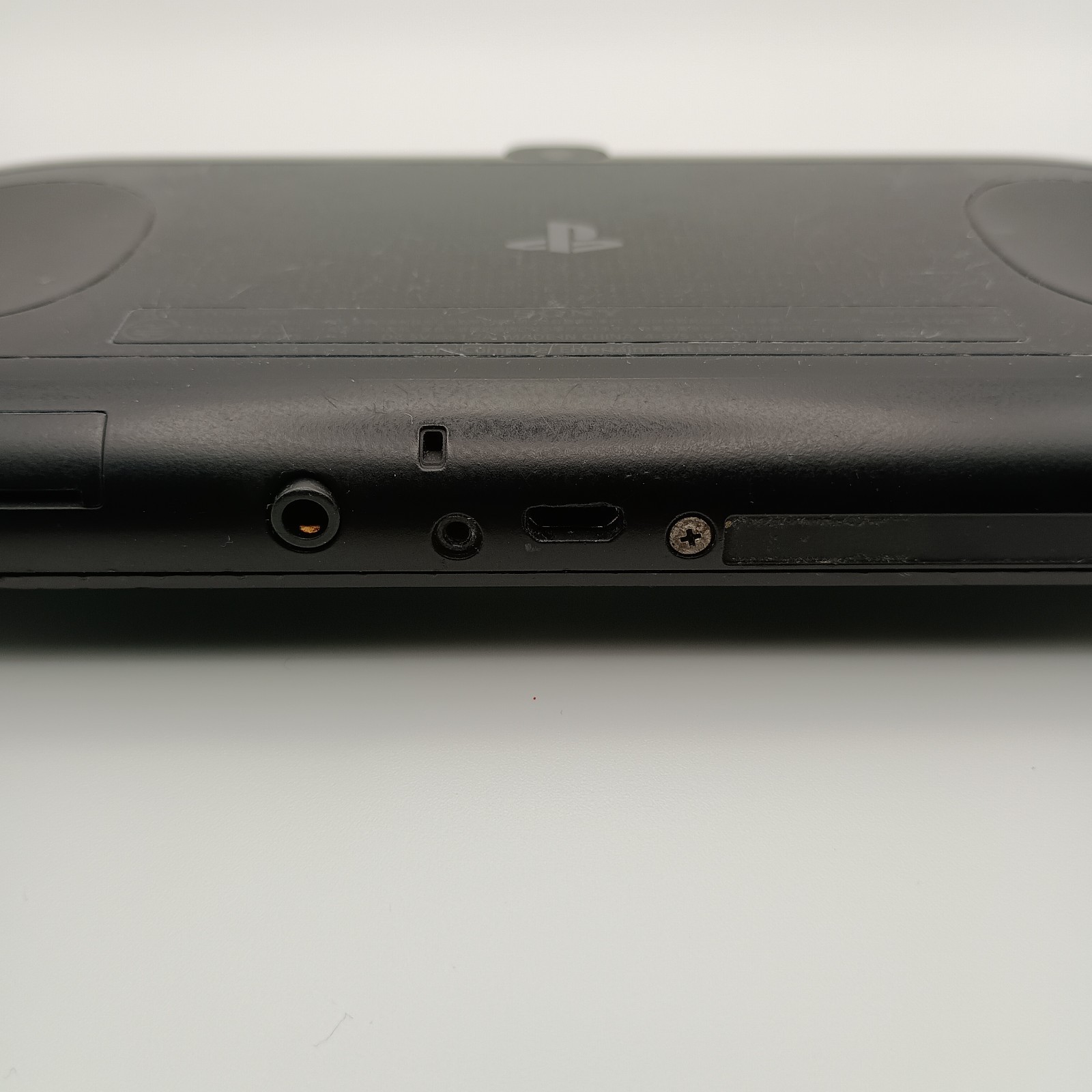 Sony PS Vita Black PCH-2000 Tested Working + Original 16GB Memory Card Minecraft