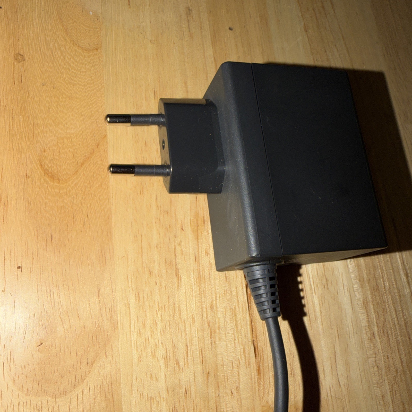 Nintendo Switch AC Adapter HAC-002 EUR Europe USB-C Power Supply Used