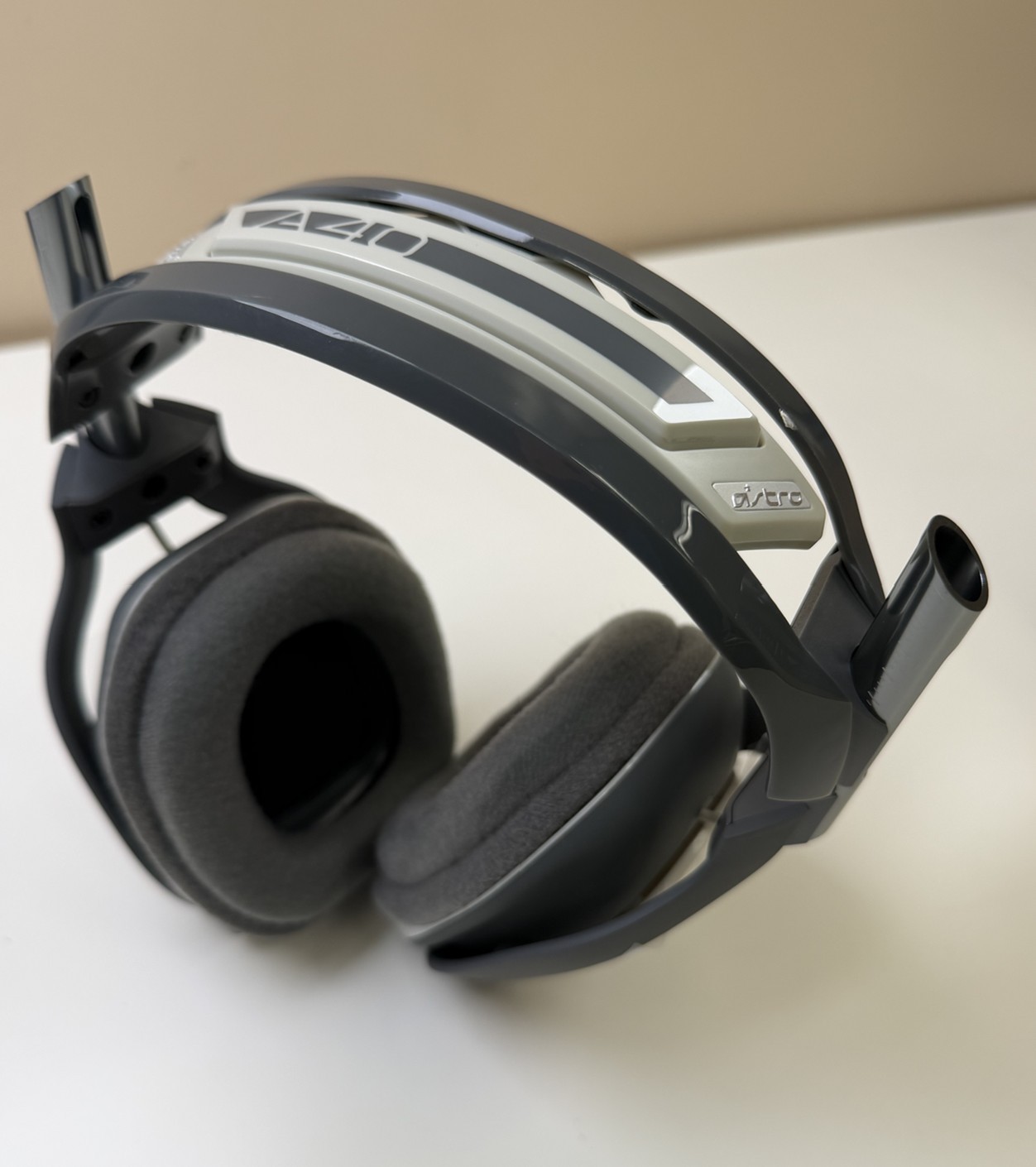 Astro A40 TR Gen 2 Gaming Headset PC Gray White – Upgraded Blue Microphone