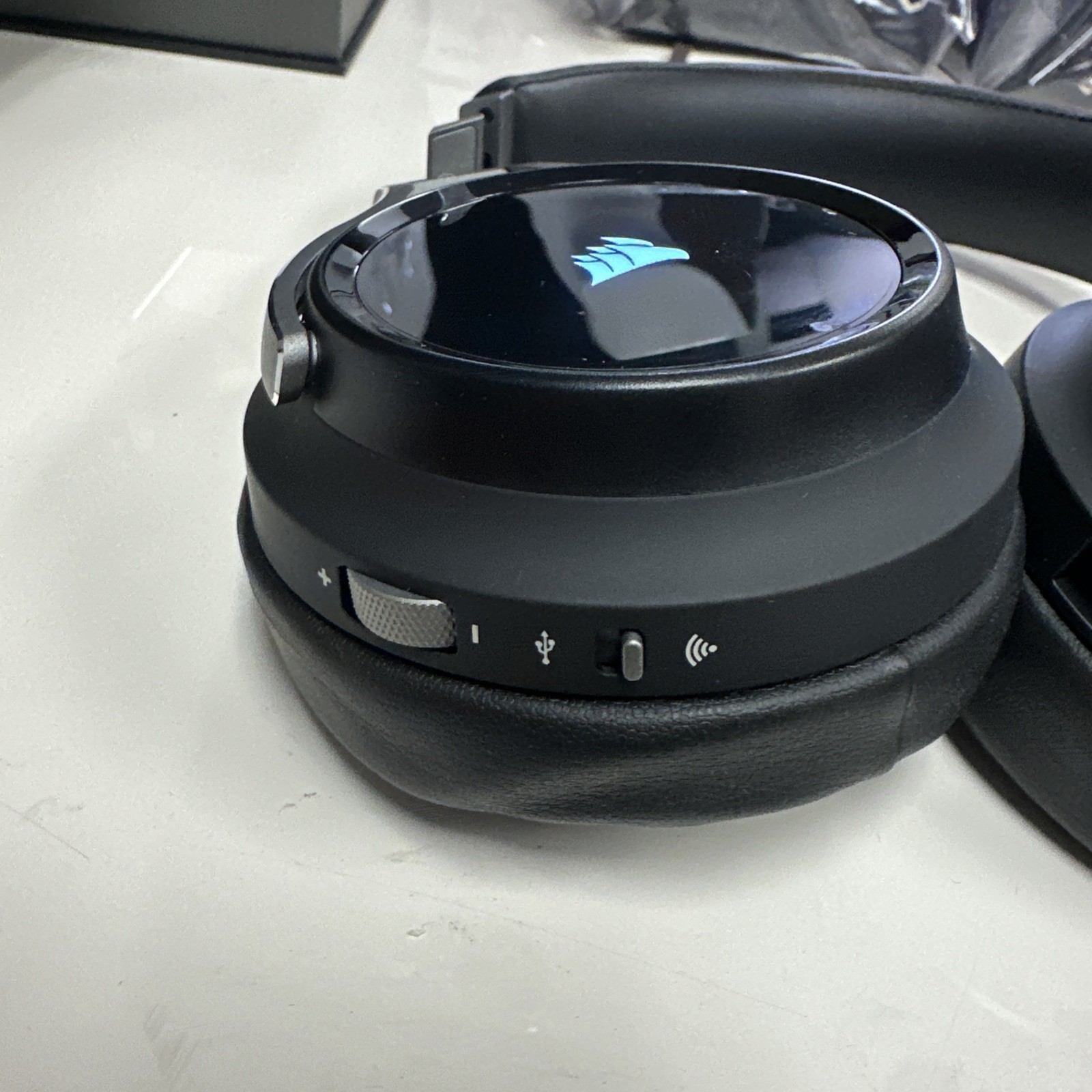 Corsair Virtuoso RGB XT Wireless Gaming Headset