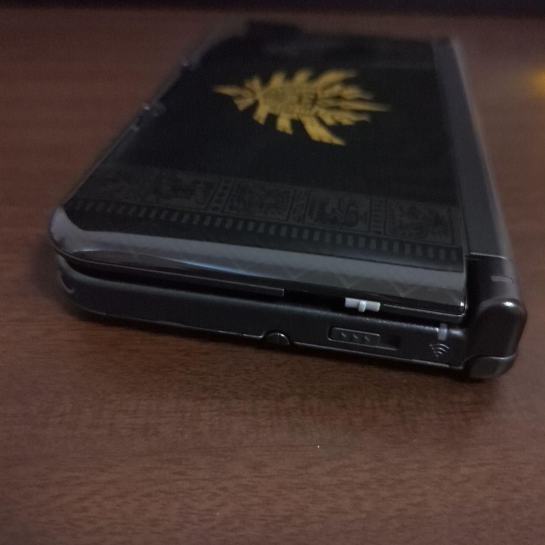 Nintendo 3DS LL Monster Hunter Special Pack Console Charger