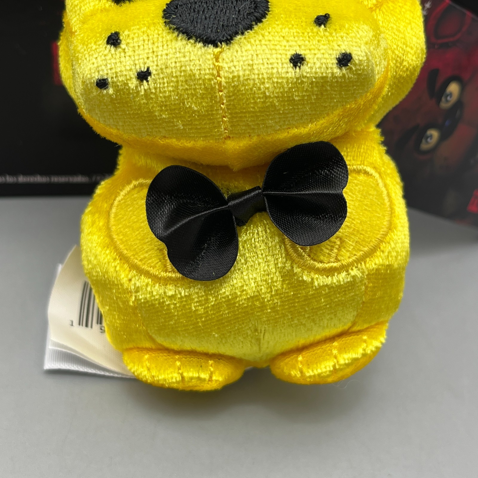 Jazwares FNAF 2025 4″ Mini Plush Set 5 GLOW EYES Freddy Bonnie Chica Foxy Golden