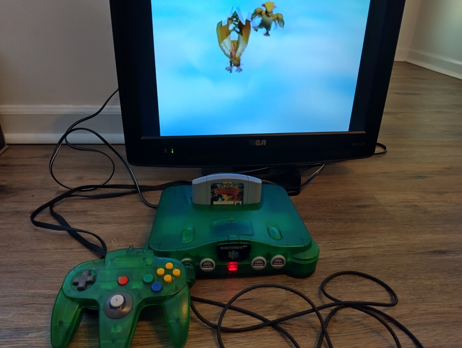 Nintendo 64 N64 Funtastic Jungle Green Console Controller For Parts Only (READ)