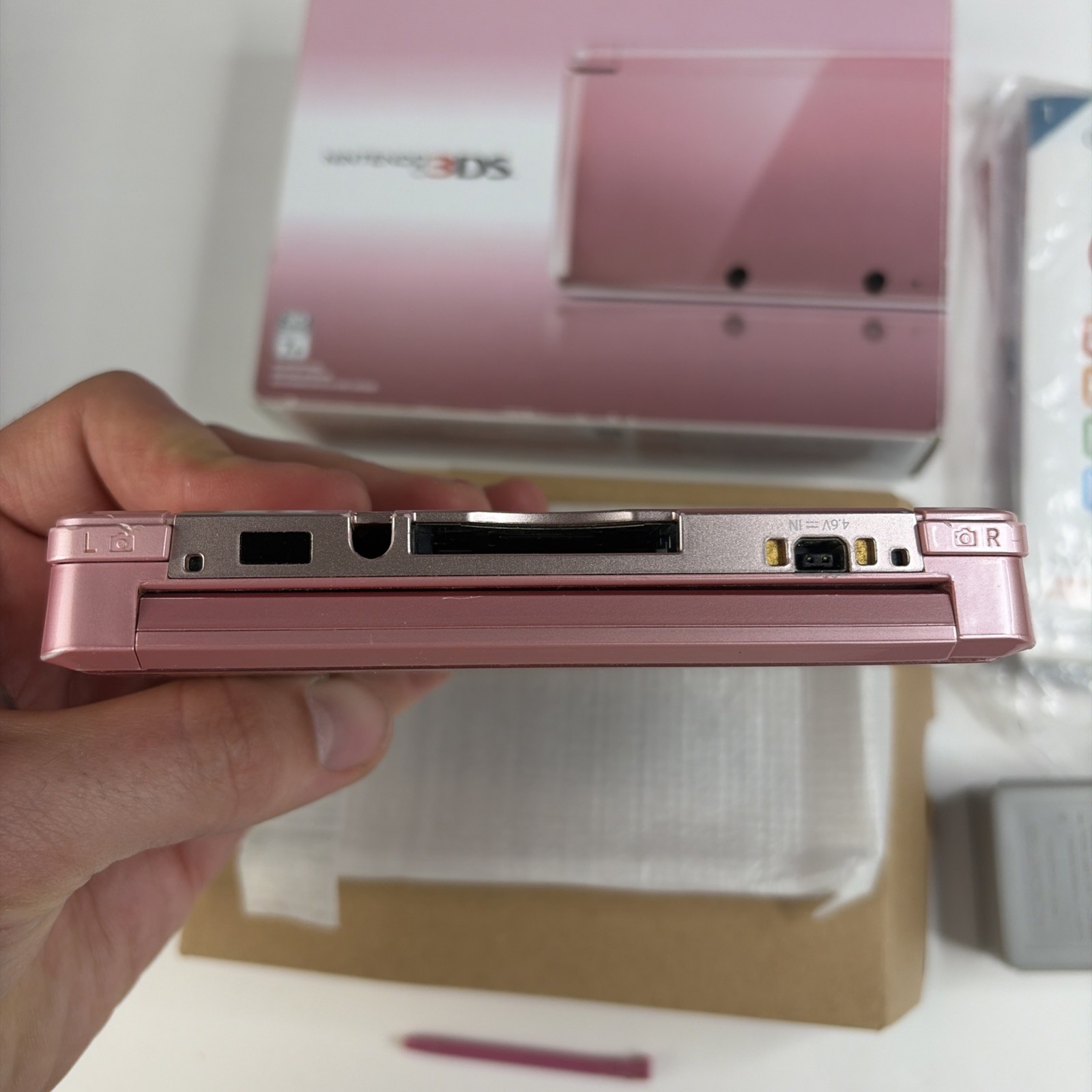Nintendo 3DS Handheld Console Complete In Box Pink CTR-001 (USA) W Charger