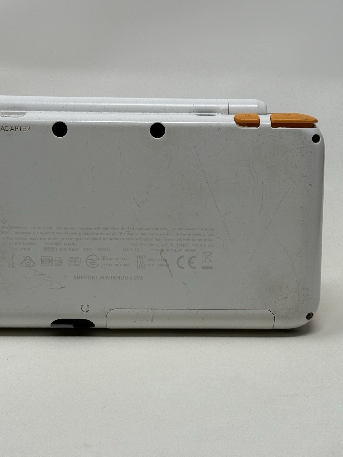 New Nintendo 2DS XL Orange White Handheld USA System w Charger Stylus and Extras
