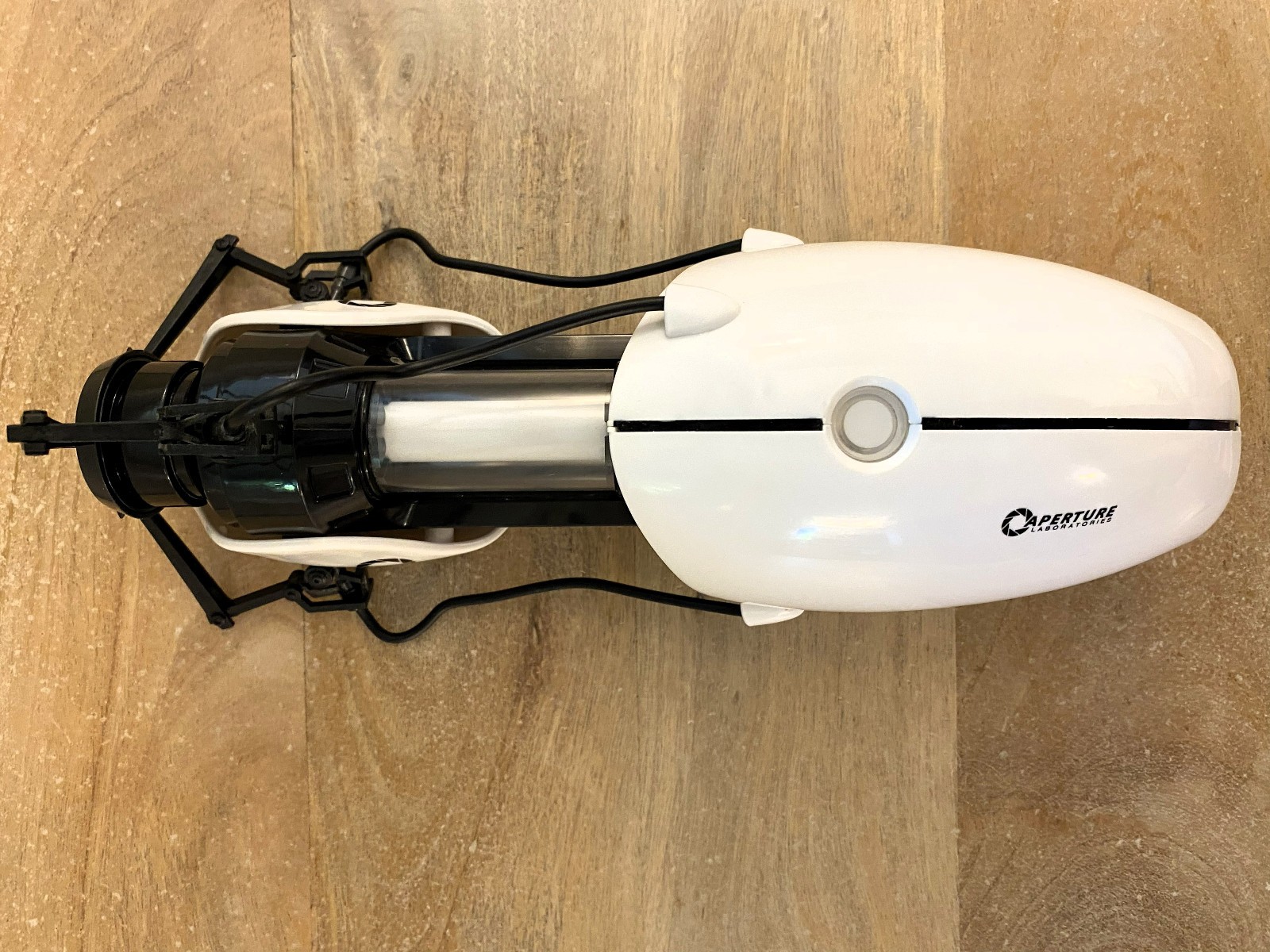 ThinkGeek Valve Portal 2 Aperture Laboratories Handheld Portal Device