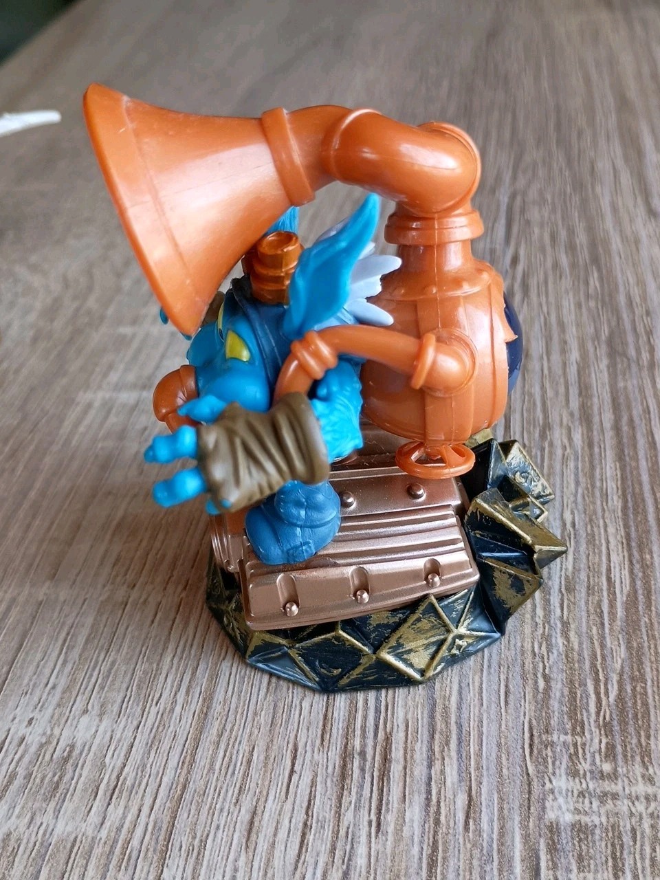 Skylanders: Superchargers: Nitro Stealth Stinger & Big Bubble Pop Fizz -Lot of 2