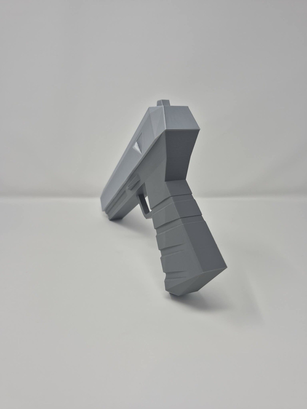 GoldenEye 007 DD44 Dostovei Gun Replica – Full-Size Nintendo 64 Cosplay Prop