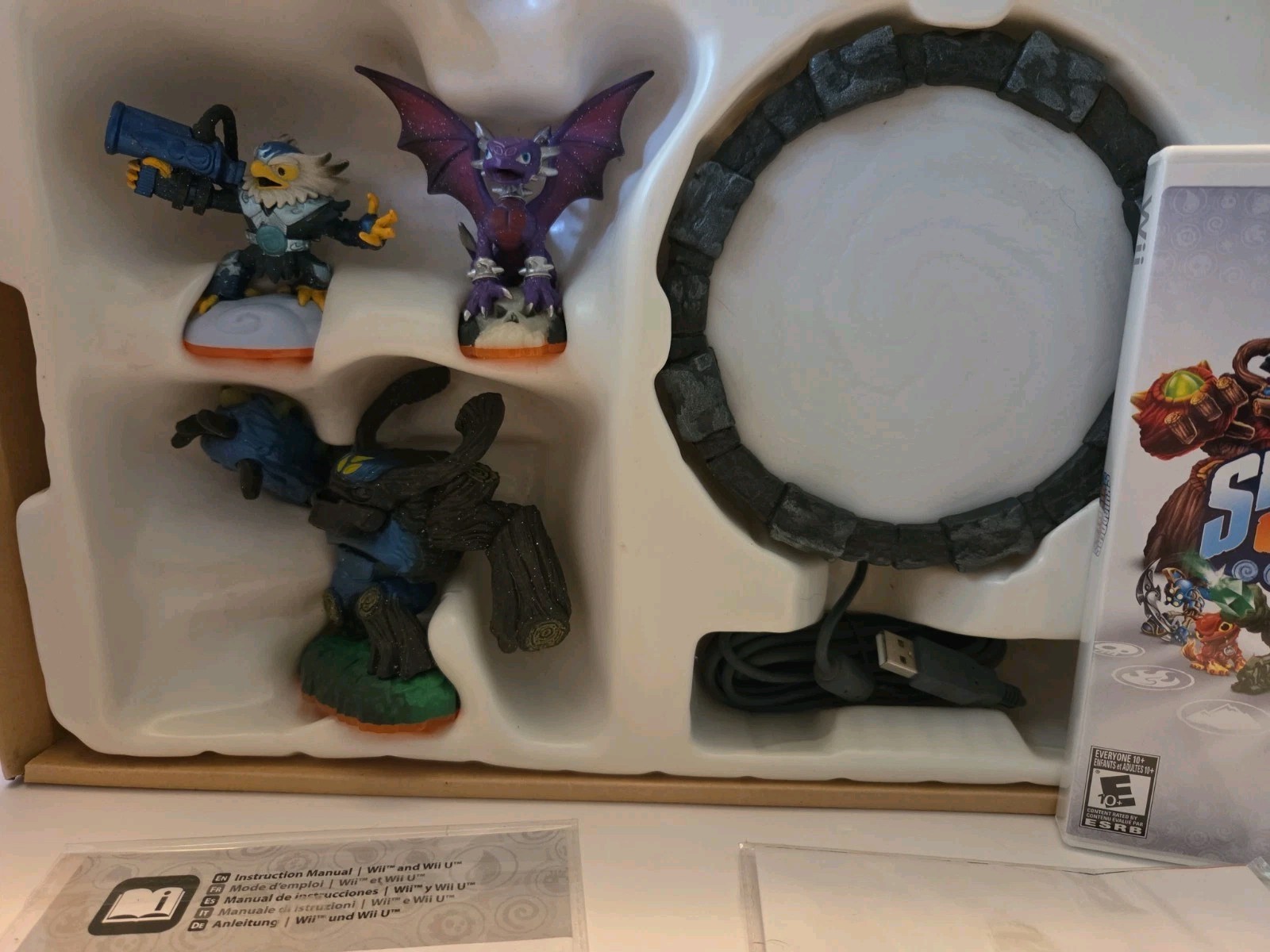 Activision Skylanders Giants Wii Game Spyro Cynder Figures & Portal *NO CONSOLE*