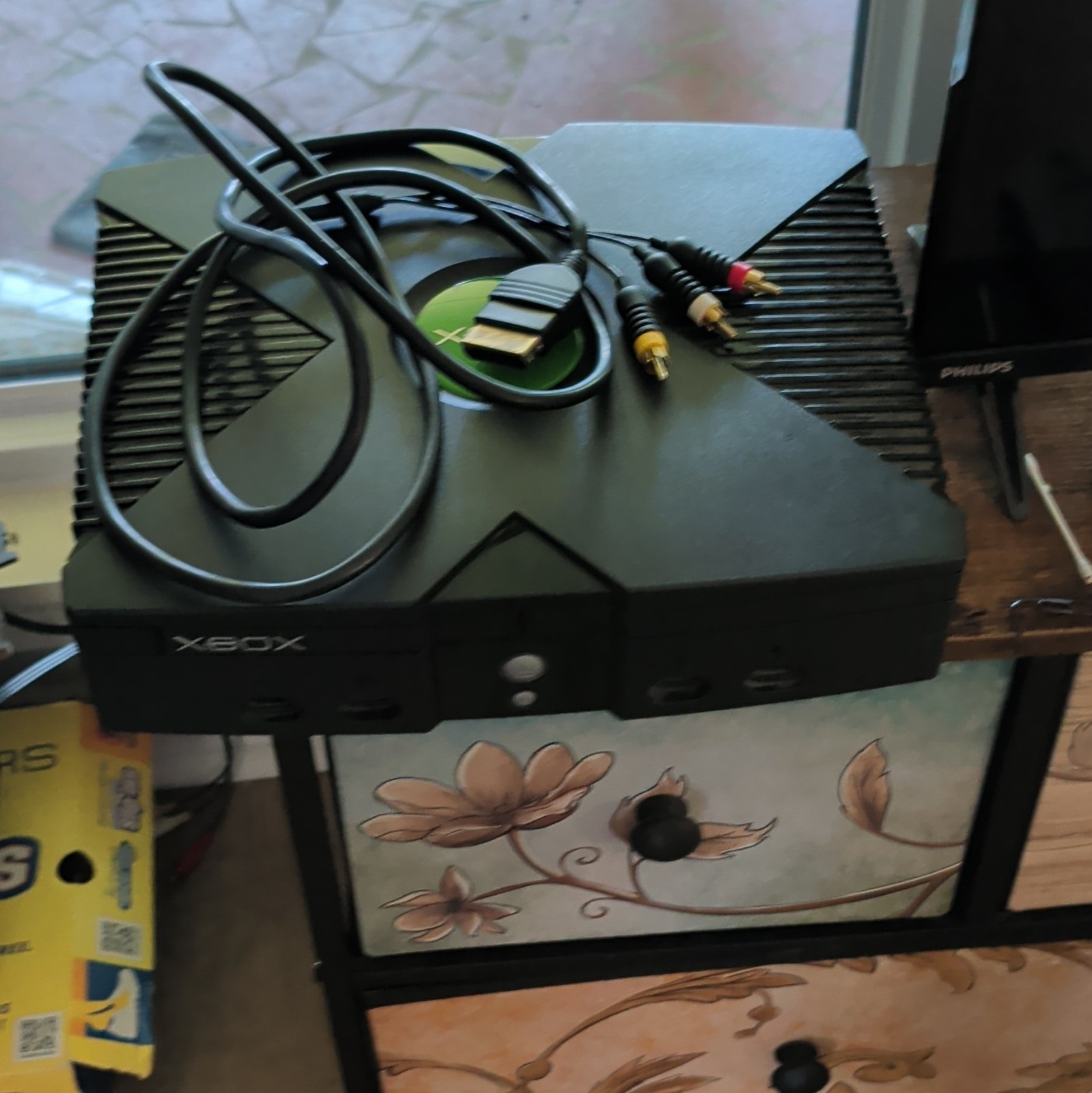 Microsoft Xbox Original Console Black w/ AV Cable, DVD, 8GB NTSC-U/C 480p