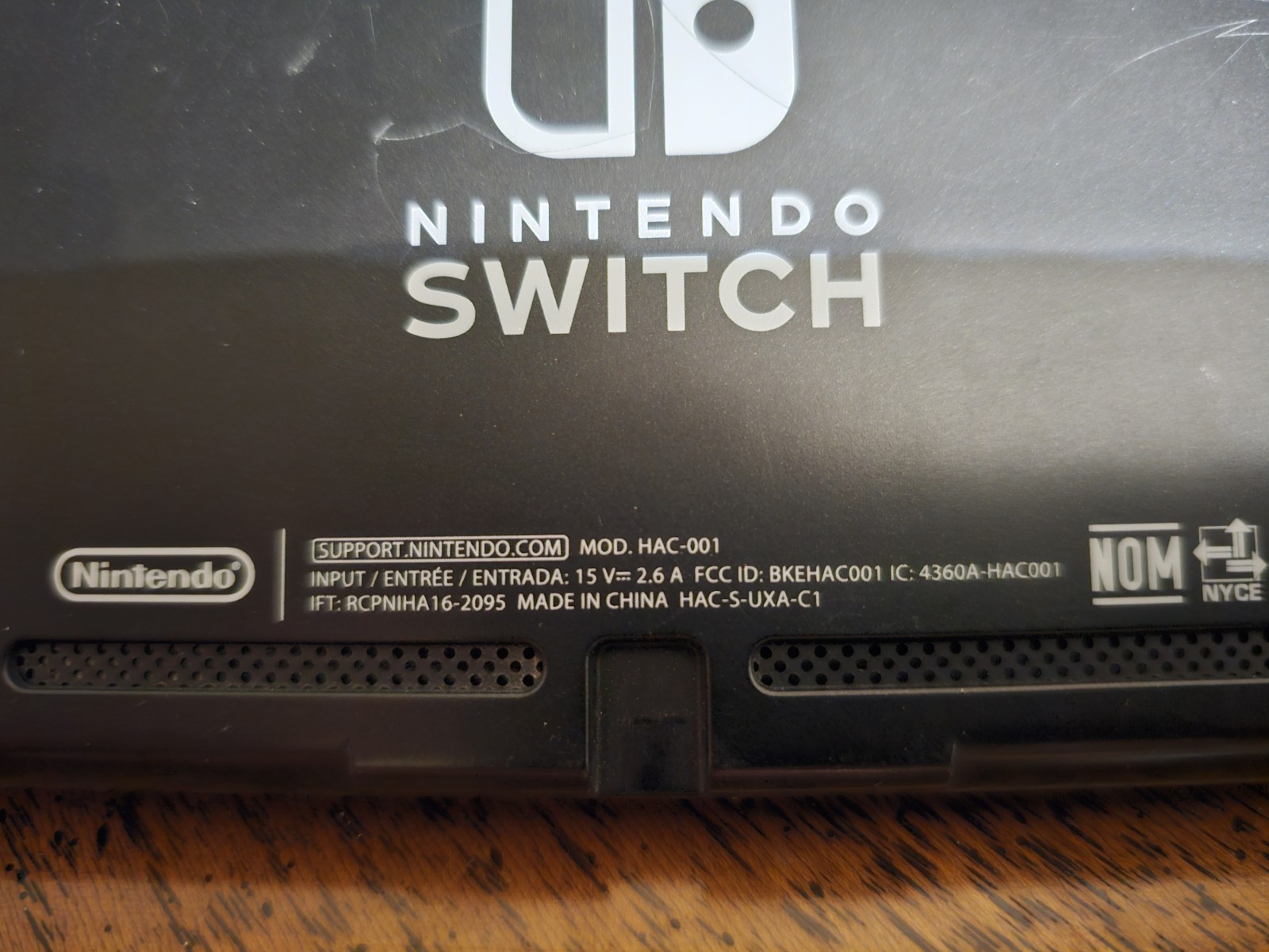 Nintendo Switch Console HAC-001 w/ Accessories – USED GOOD CONDITION