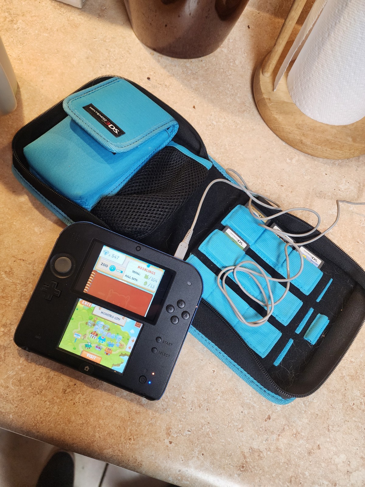 Nintendo 2DS Black/Blue Console Bundle W/ Case Charger & (5) Games *Tested