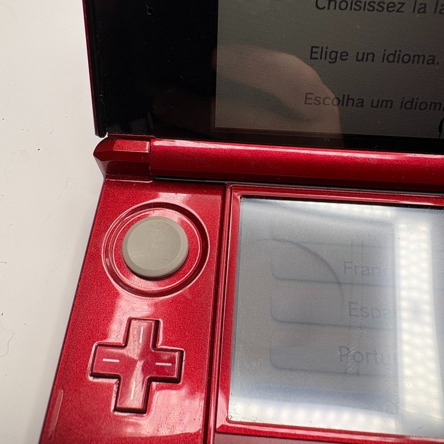 Nintendo 3DS Handheld Flame Red CTR-001 For Parts/Repair Broken Screen & Buttons