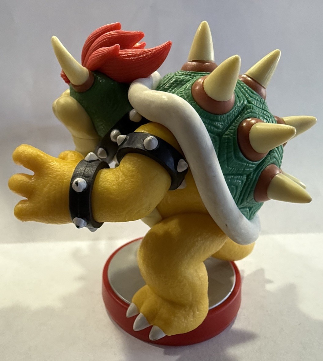 Nintendo Amiibo Super Mario Bros Bowser Figure Red Base Switch WIIU 3DS NFC