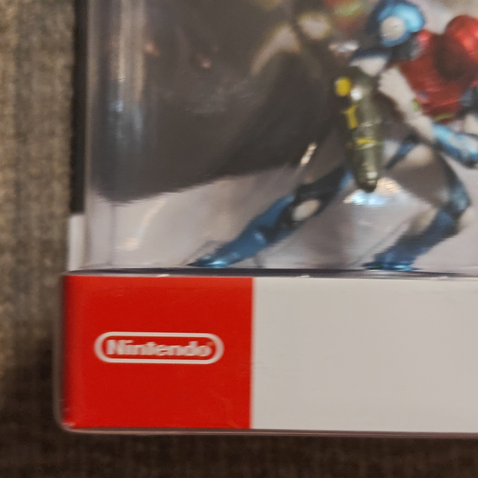 Nintendo amiibo Metroid Dread Samus & E.M.M.I. 2-Pack Figures