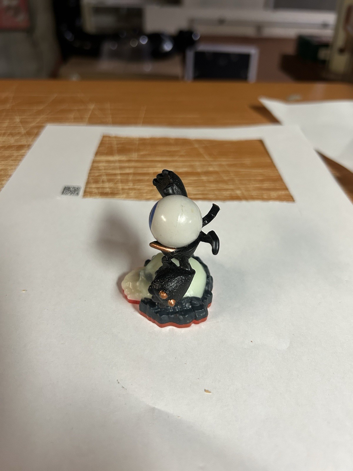 SKYLANDERS GIANTS EYE SMALL FIGURE TOYS TO LIFE SIDEKICKS MINI