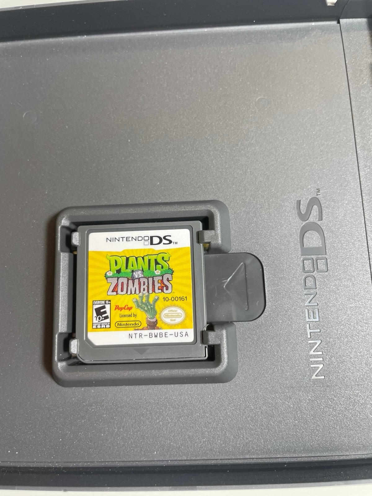 Plants vs Zombies Nintendo DS CIB Complete Excellent Tested