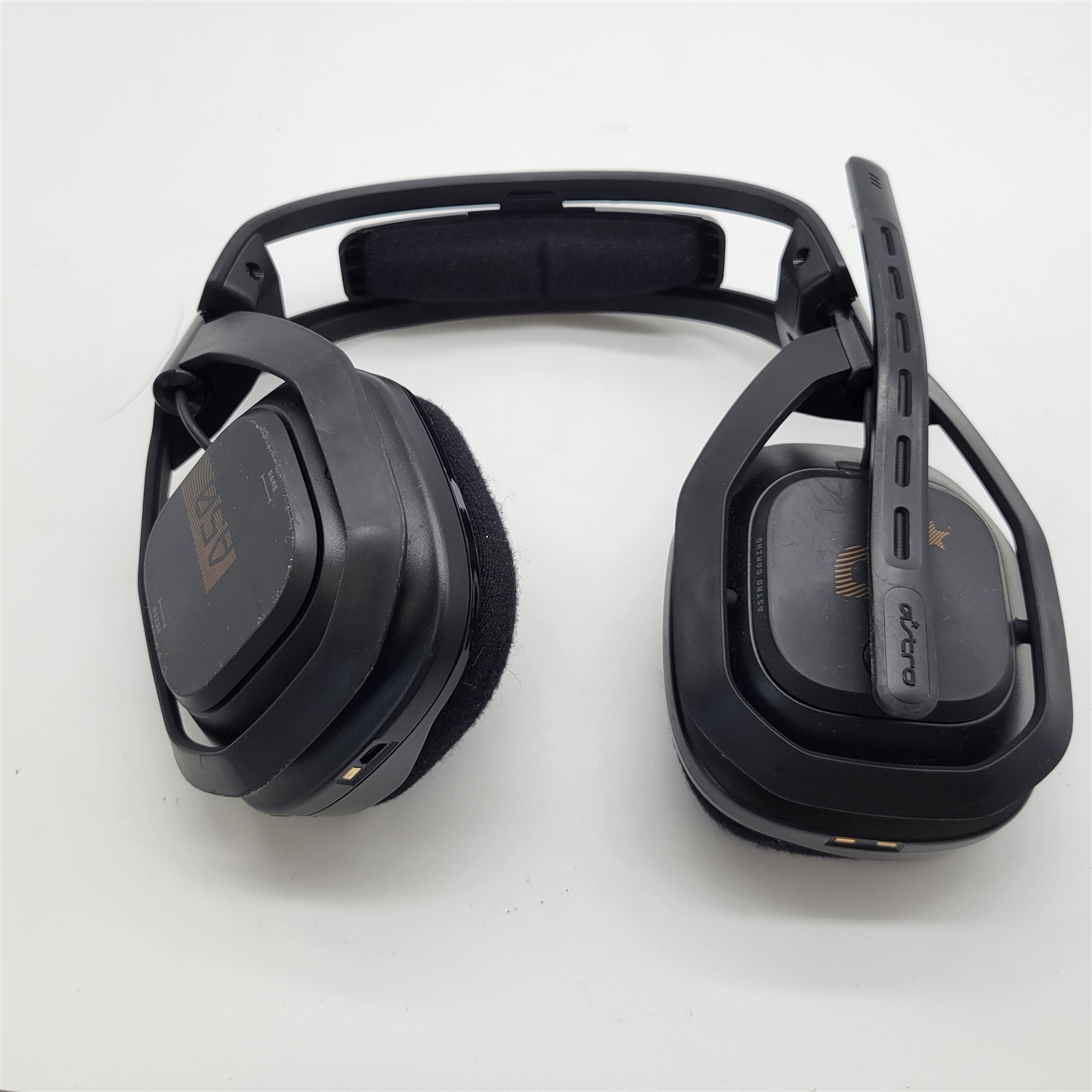 ASTRO Gaming A50 Wireless + Base Station for Xbox/PC (Black/Gold)