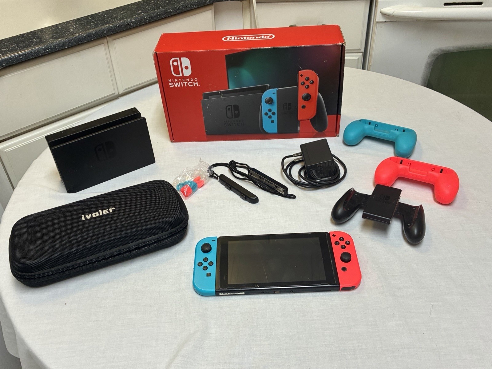 Nintendo Switch Bundle Includes Case, Joycon Controller Holders & Box