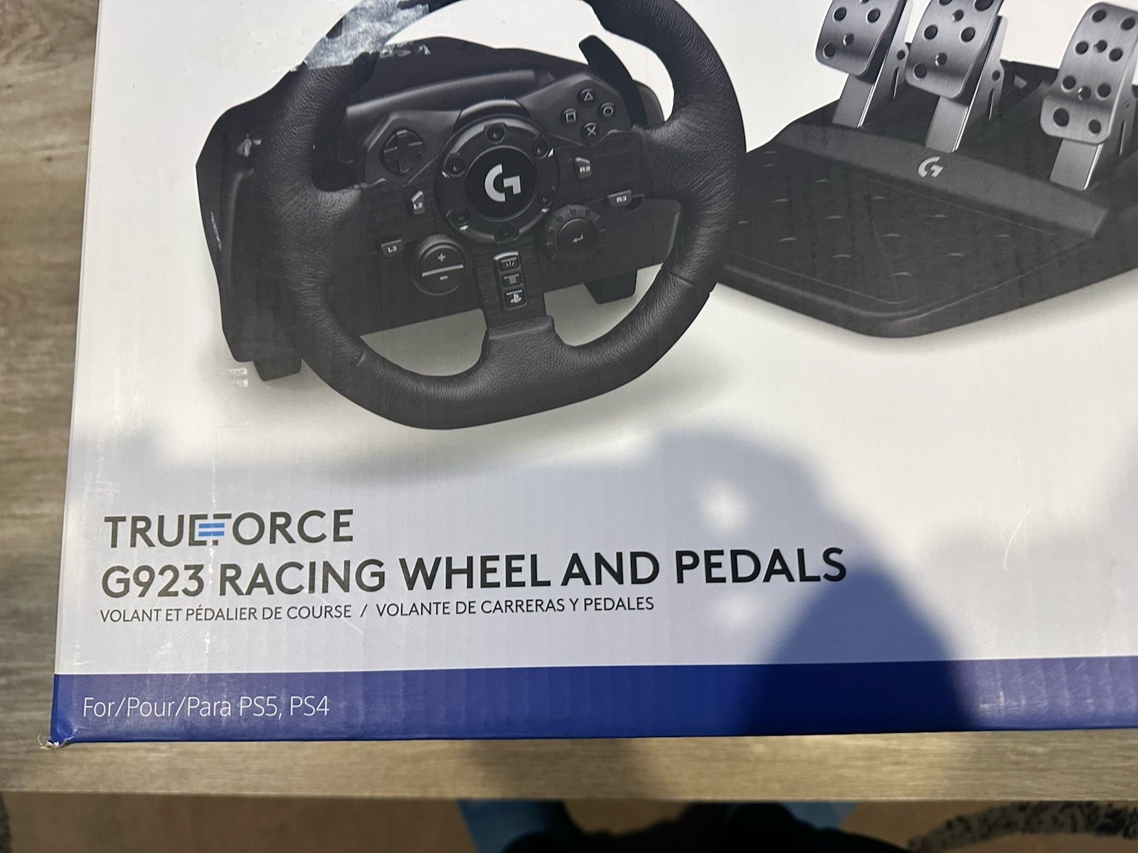 Logitech G923 Racing Wheel and Pedals for PS5 PS4 PC
