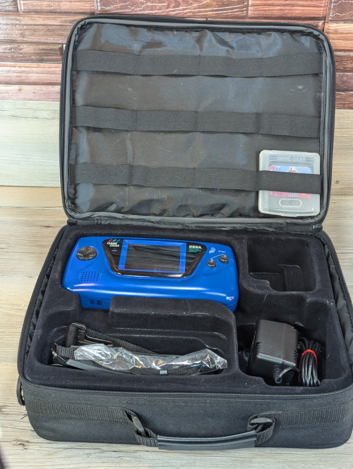 Sega Game Gear 2110 Blue W/ World Series Baseball Manual Inserts & Case See Desc