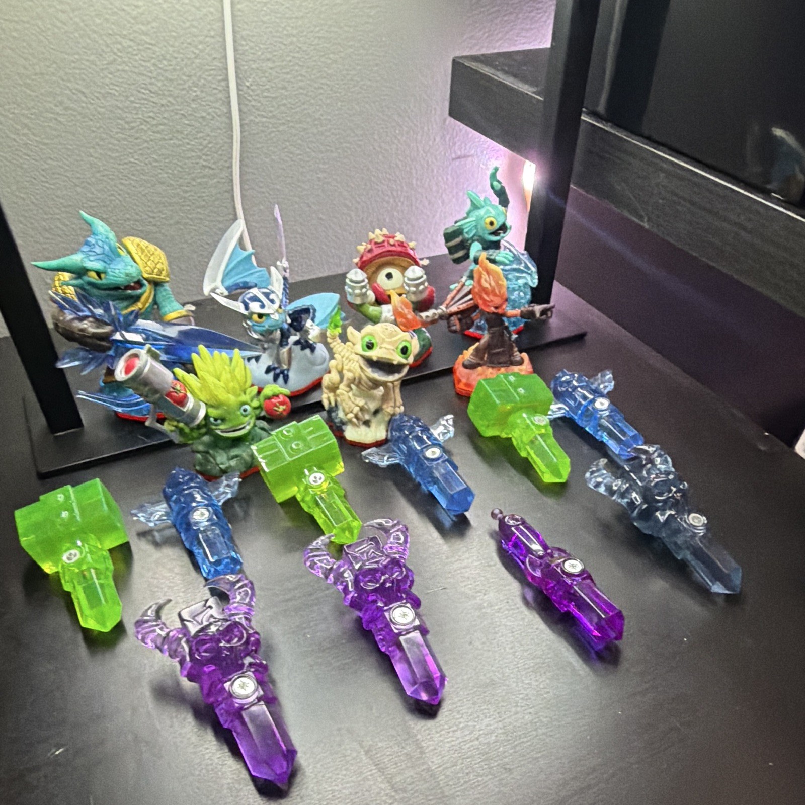 Skylanders trap team and Figure Lot