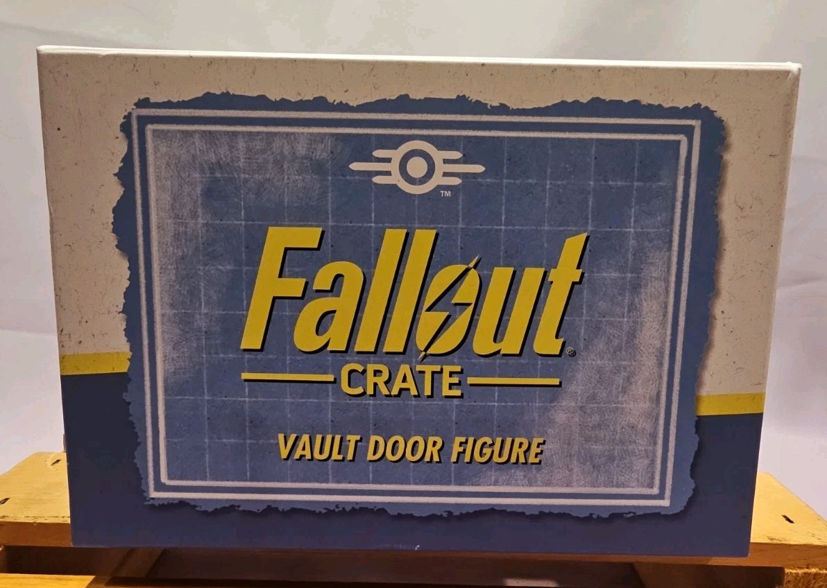 Fallout Loot Crate Vault Door Figure, Vault 76