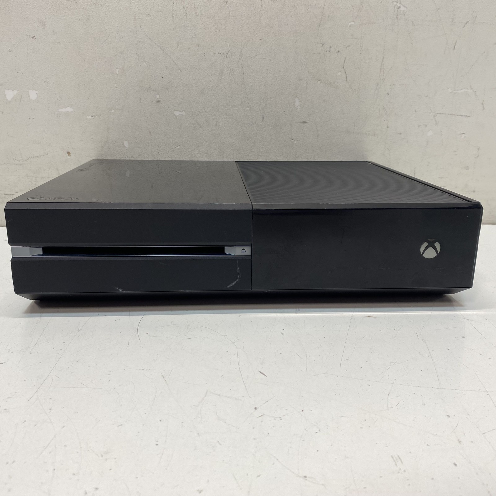 Microsoft Xbox One Console Call of Duty Edition Controller For Parts or Repair