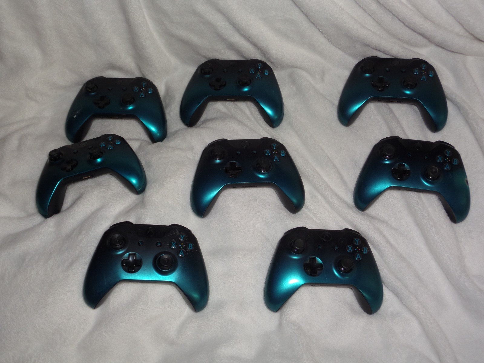 Lot of 8 Xbox One Limited Edition (Ocean Shadow) Controllers – Parts/ Repair.