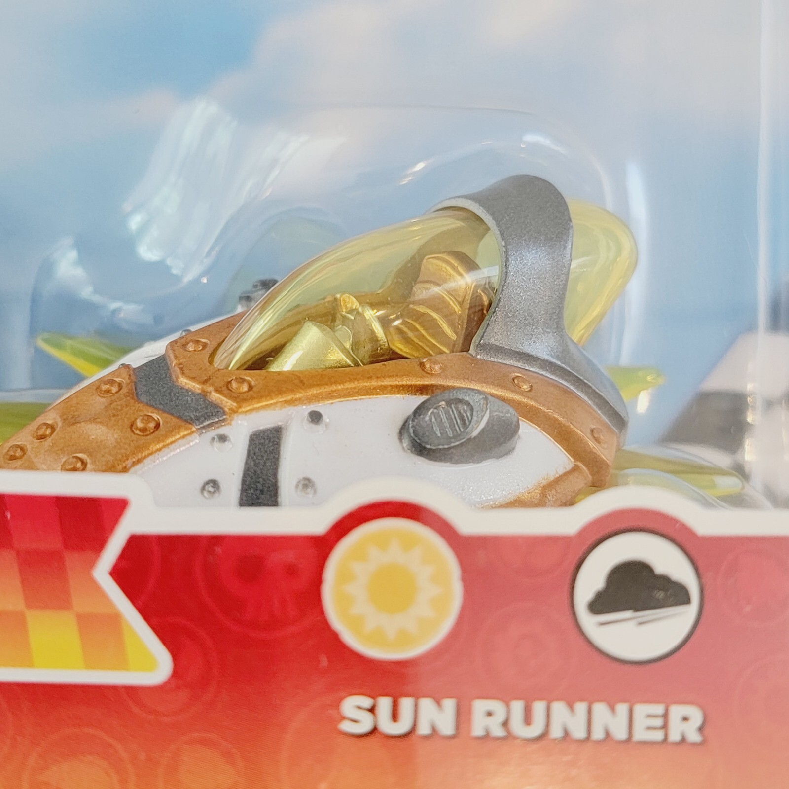 Skylanders Superchargers Sky Racing Action Pack Astroblast Sun Runner Sky Trophy