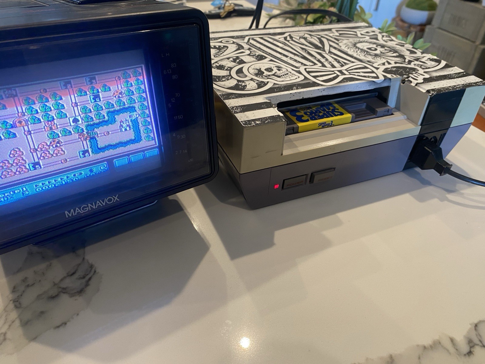 Nintendo NES Console w/ Beetlejuice Skin – TESTED – WORKS – PLEASE READ!