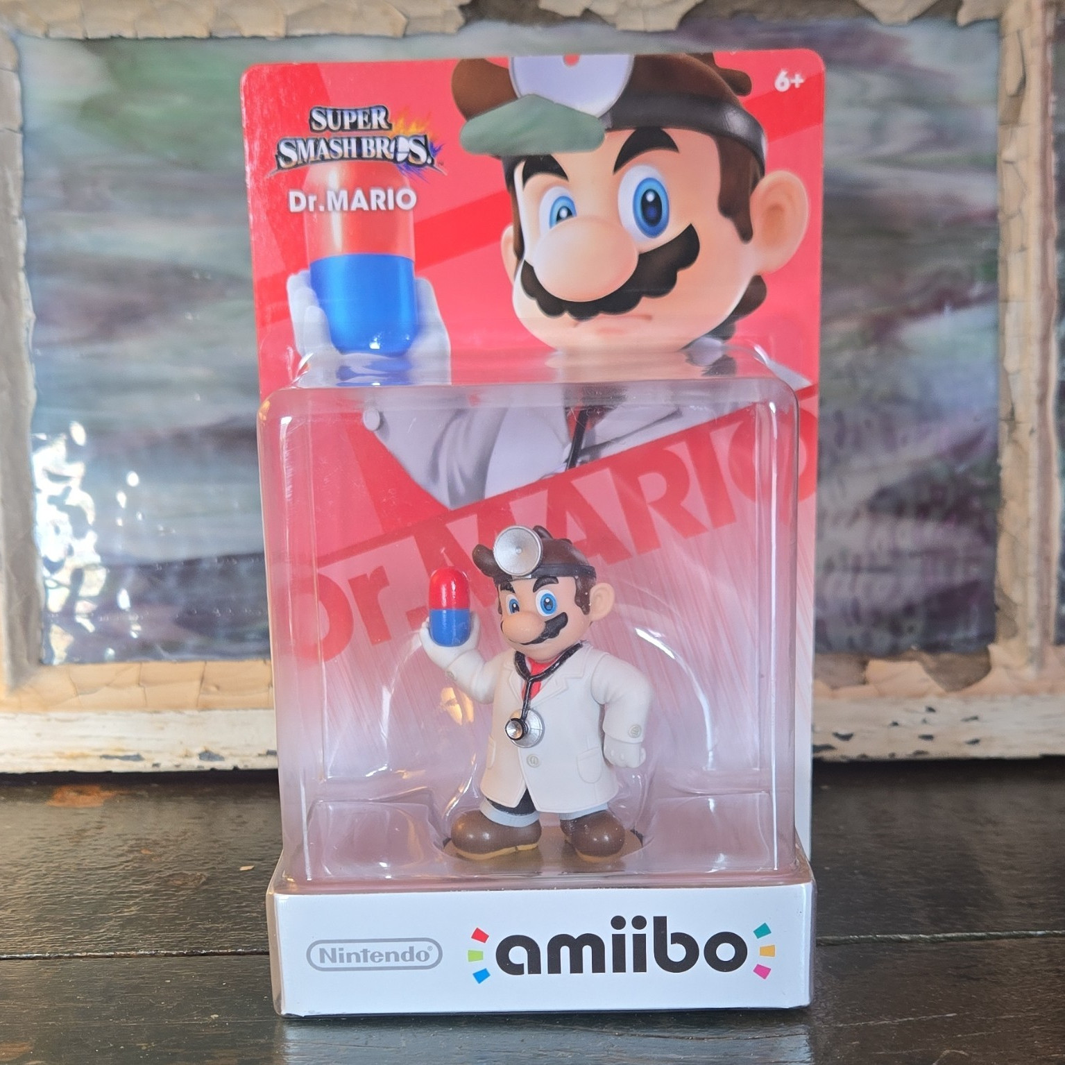 Nintendo amiibo Dr. Mario Collectible Figure for Super Smash Bros. (2015)