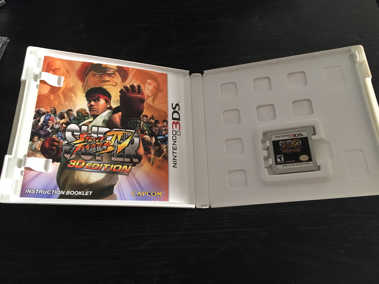 COMPLETE Super Street Fighter IV 3D Edition (Nintendo 3DS, 2011)