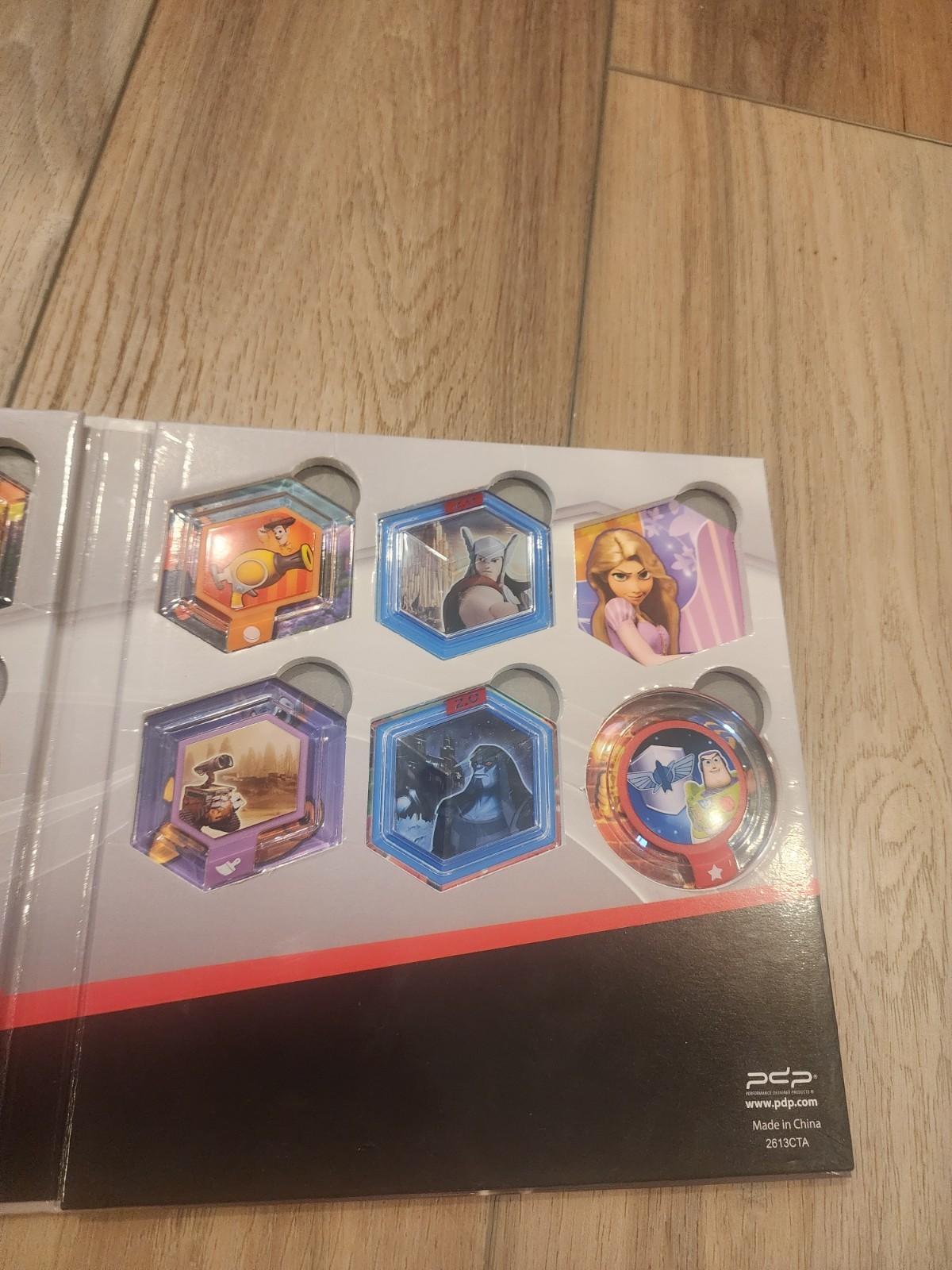 Disney Infinity Power Disc Lot – Album with 17 Power Discs