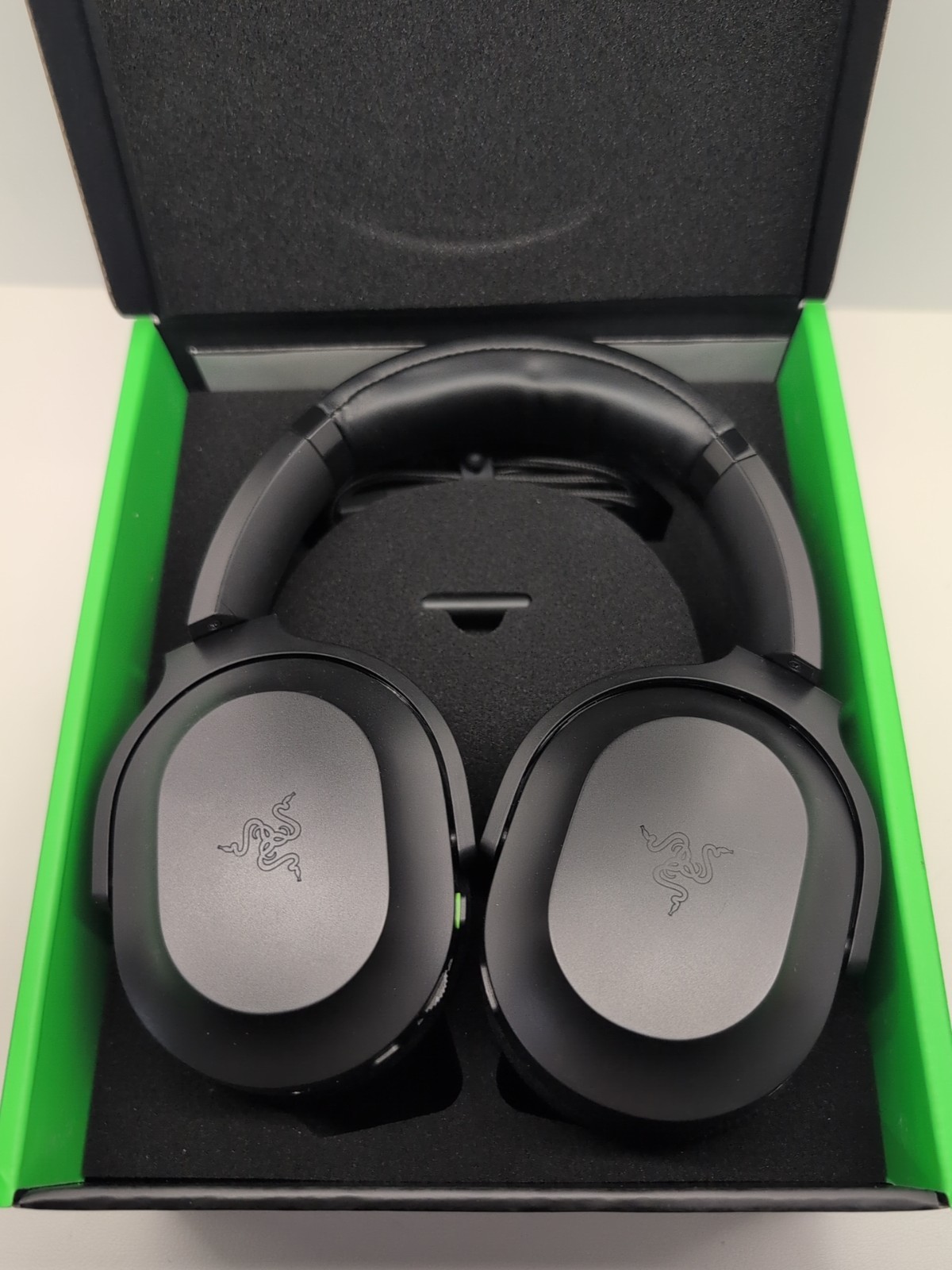 Razer Barracuda Wireless Multi-Platform Gaming & Mobile Headset With Box #2