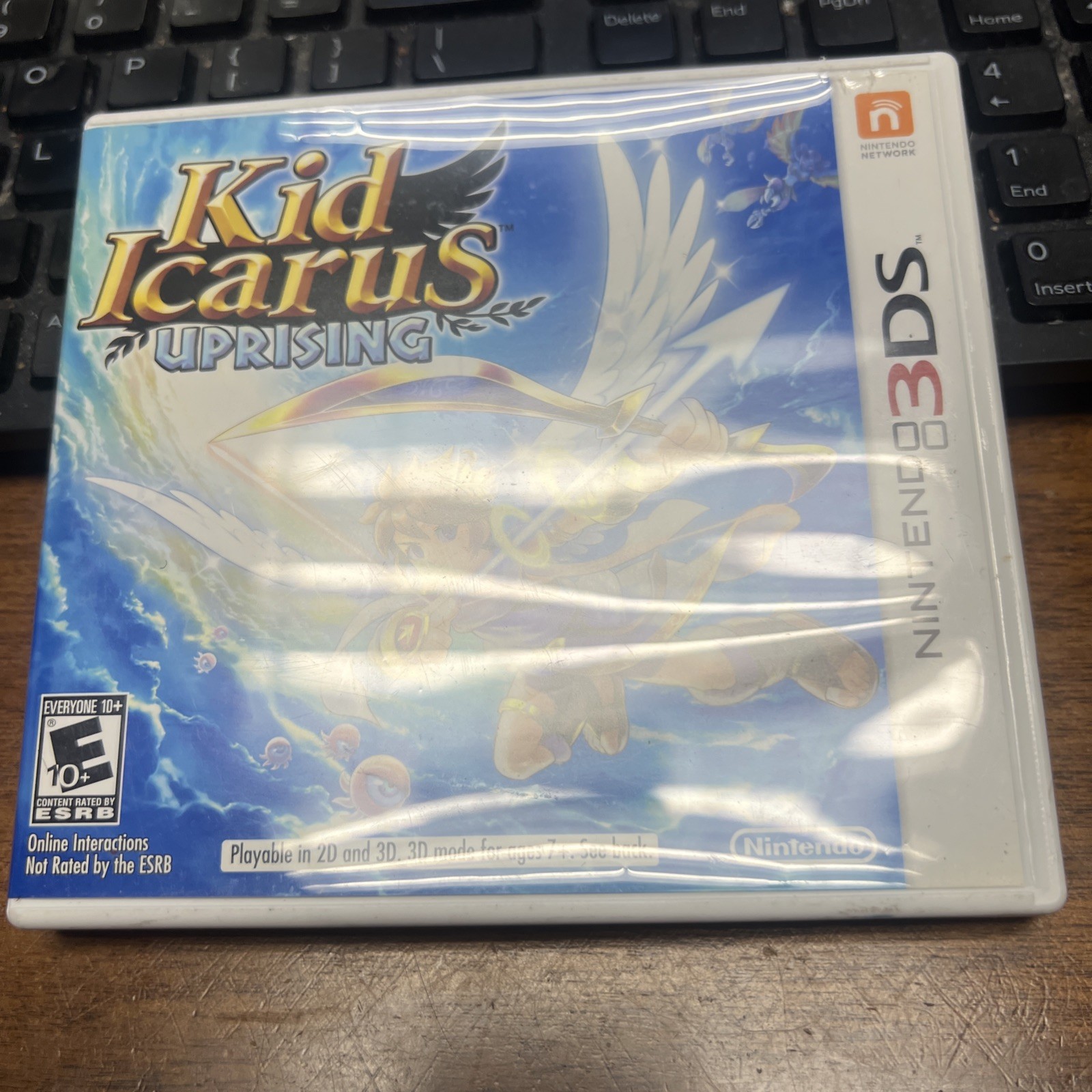 Kid Icarus Uprising (nintendo 3DS, 2012)
