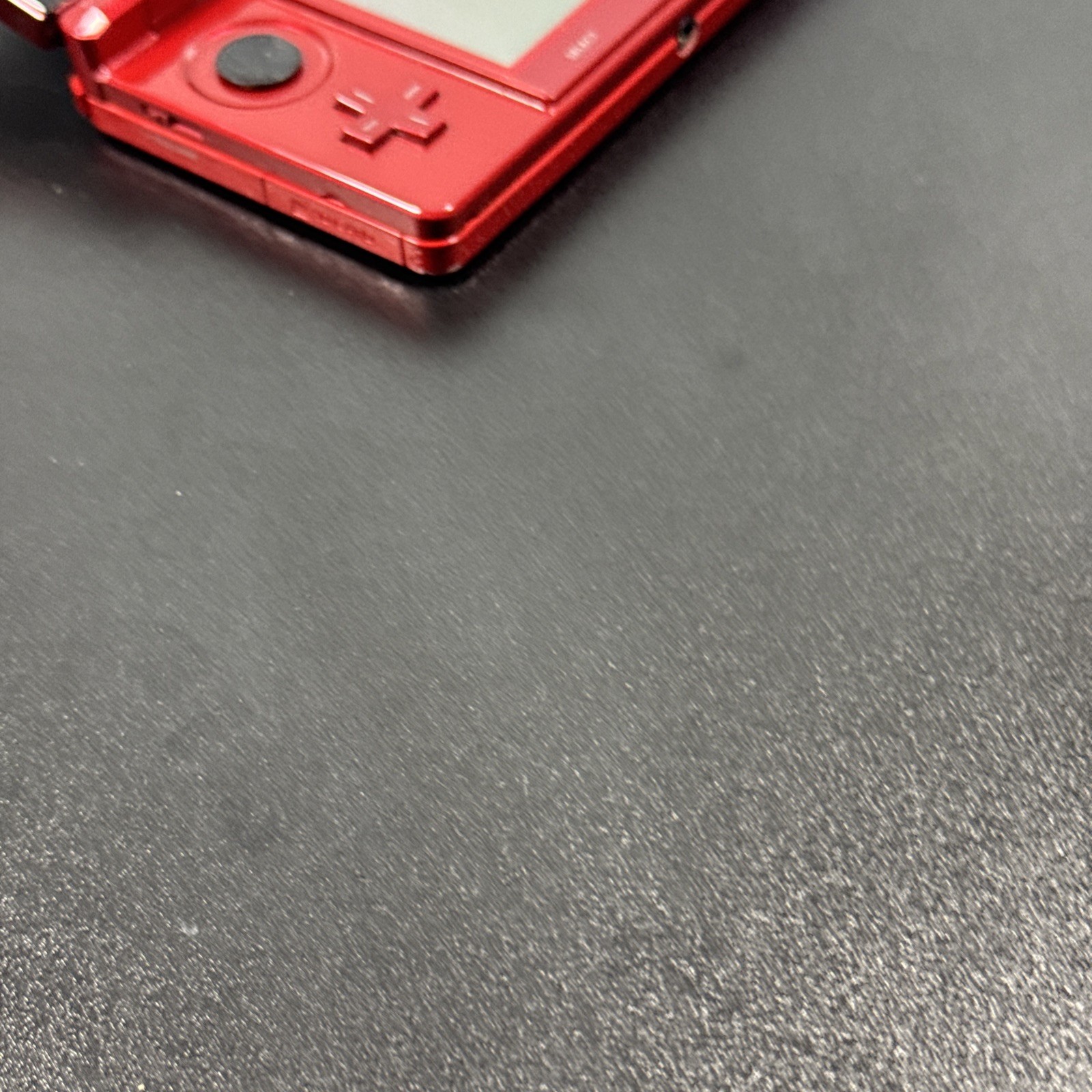 Nintendo 3DS Flame Red 32GB SD Card/game & Carry Case (Tested & Working)