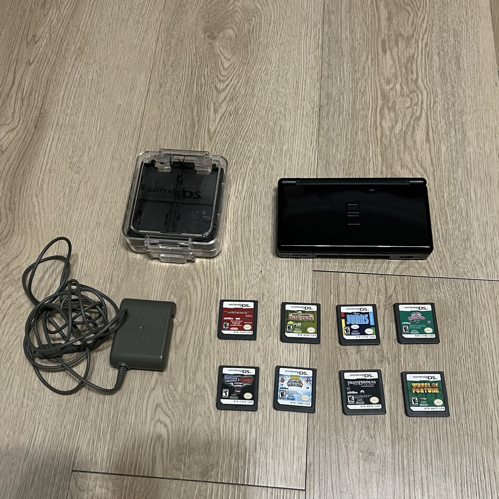 Nintendo DS Lite Console USG-001 Black with Games And Charger