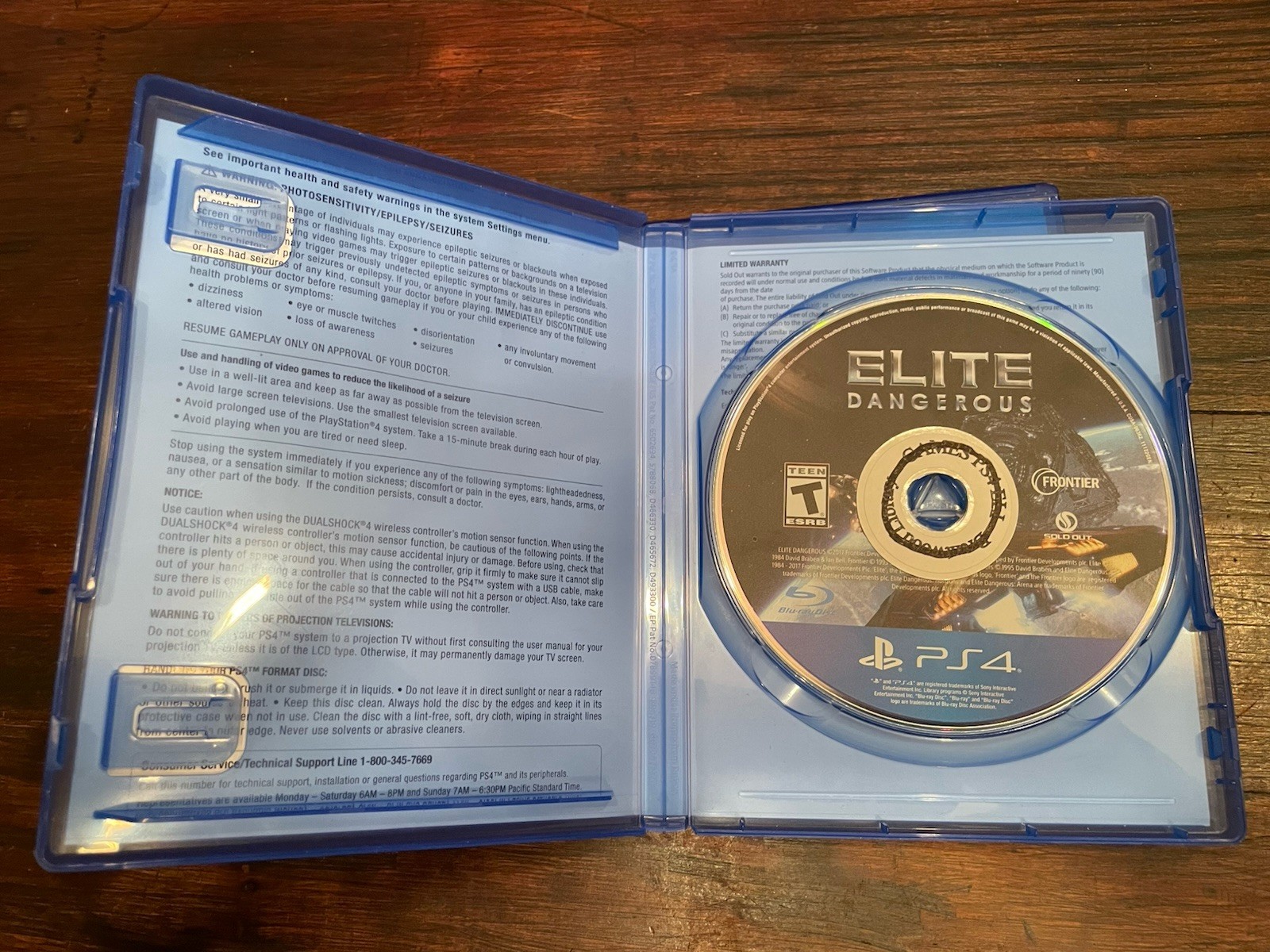 Pillars of Eternity II: Deadfire + Elite Dangerous Legendary Edition – Sony PS4