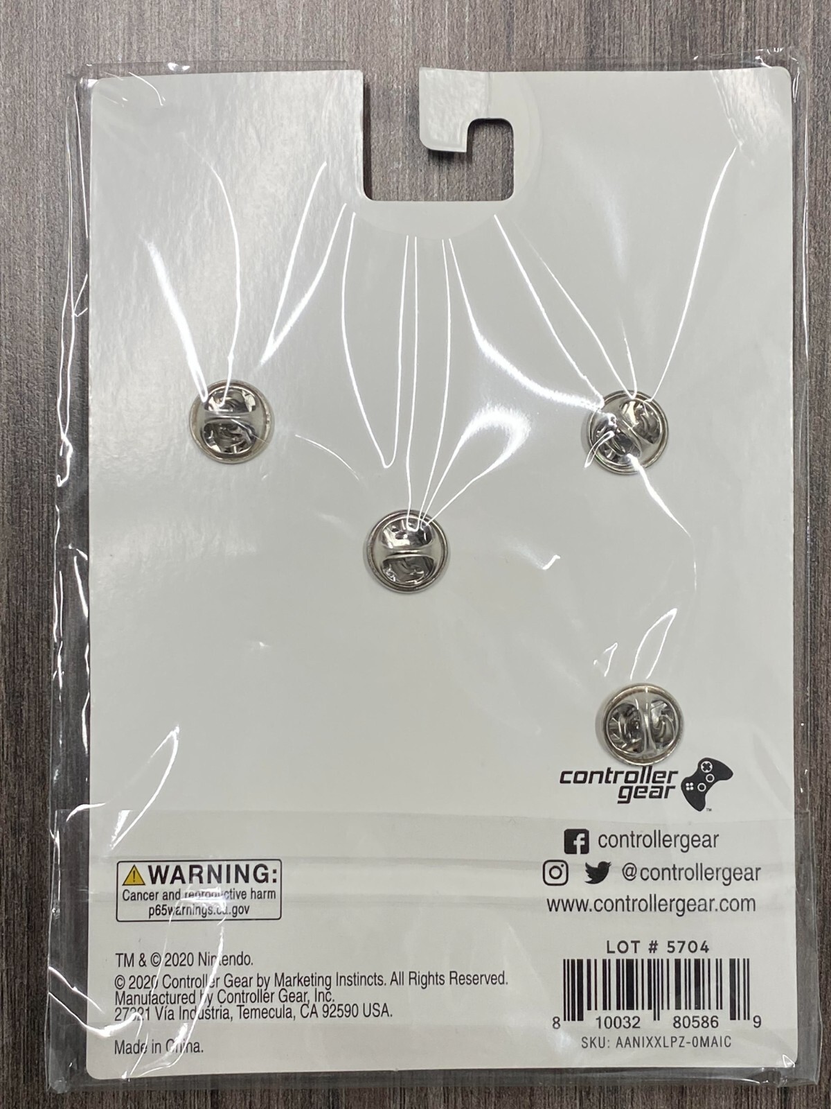 Controller Gear Authentic Nintendo Animal Crossing: Lapel Pins New 2 PACK
