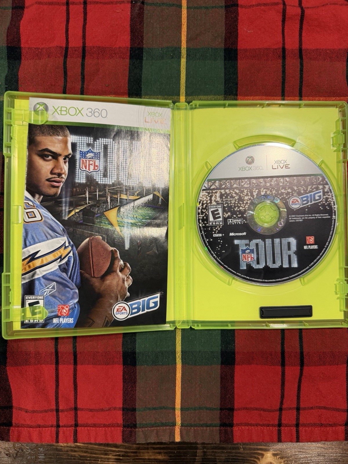 NFL Tour Xbox 360 Complete Case & Disc Xbox Live EA Sports BIG E-Everyone
