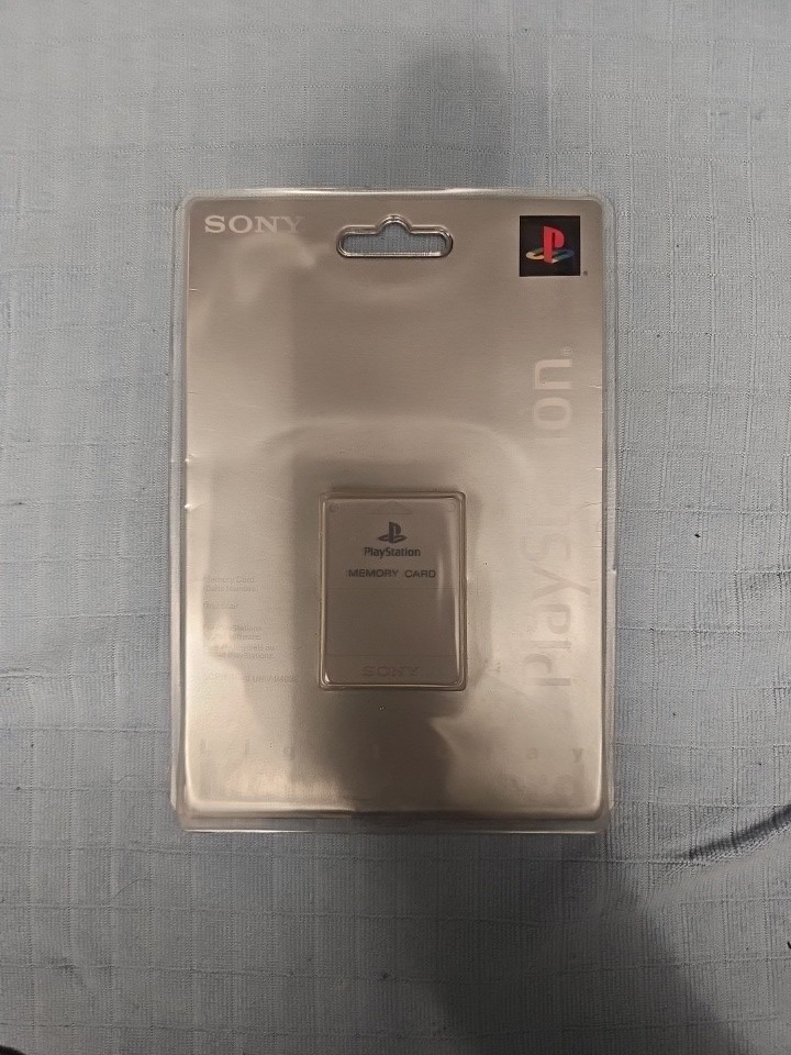 Official OEM Sony PlayStation 1 Light Gray Memory Card (SCPH-1020) Sealed New