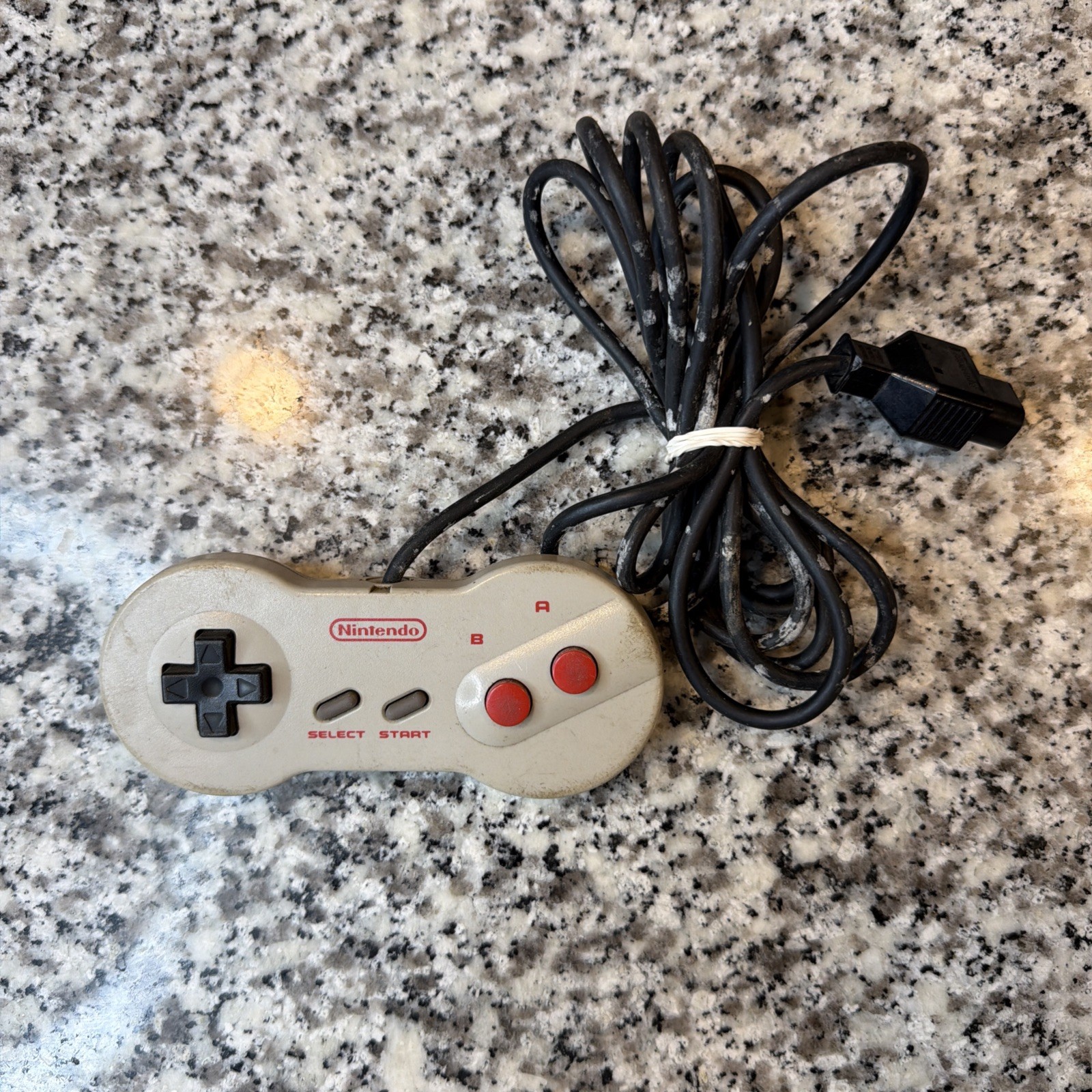 Nintendo NES NES-039 Dog Bone Controller Official Authentic Not Tested