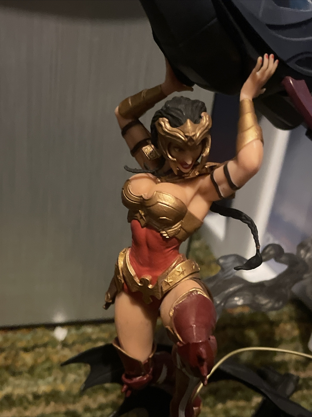DAMAGED INJUSTICE GODS AMONG US STATUE FIGURE BATMAN WONDER WOMAN NO WINGS