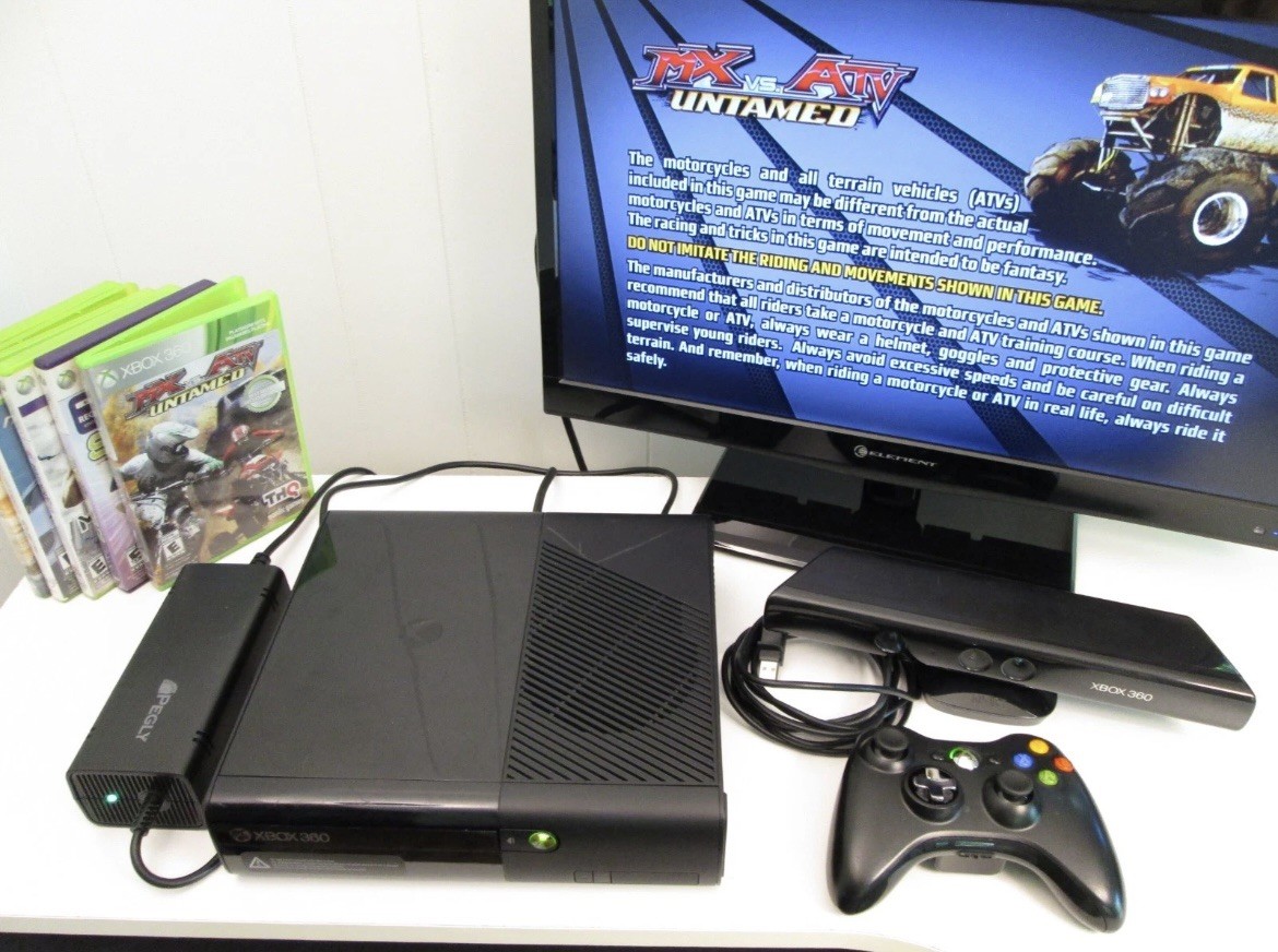 Xbox 360 E 250GB Console with Controller/Kinect/All cords/5 Games/Serviced/Nice!