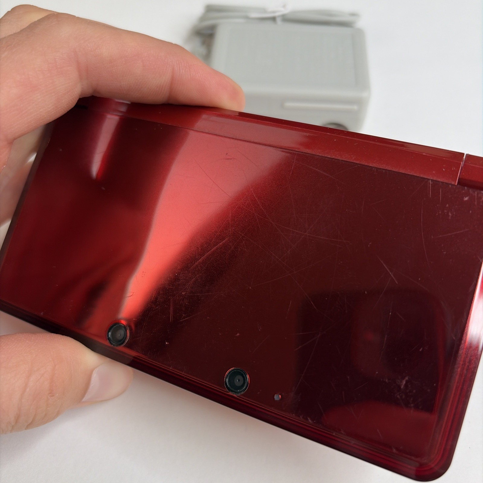 Nintendo 3DS System – Red Region USA, Charger US Model