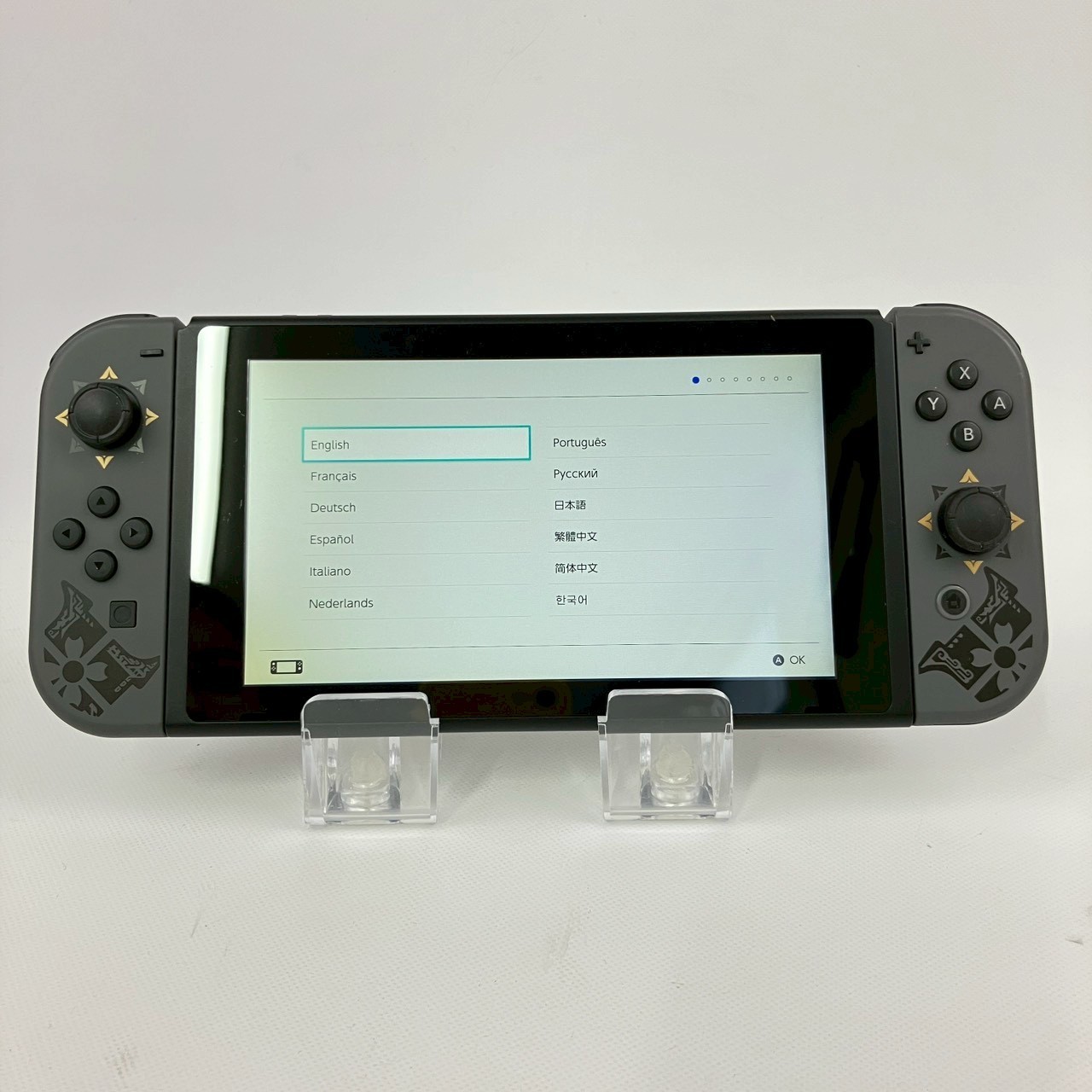 Nintendo Switch Monster Hunter Rise HAC-001 (-01) A Rank Console & Joy-Con
