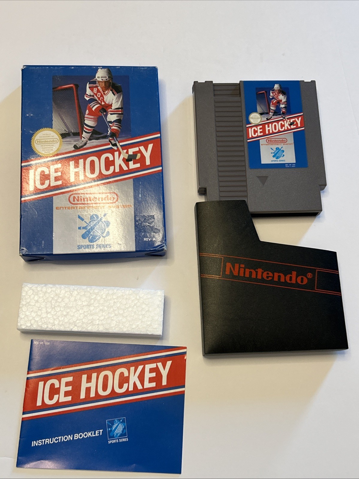 Ice Hockey – Nintendo NES (1988) – Complete in Box (CIB)