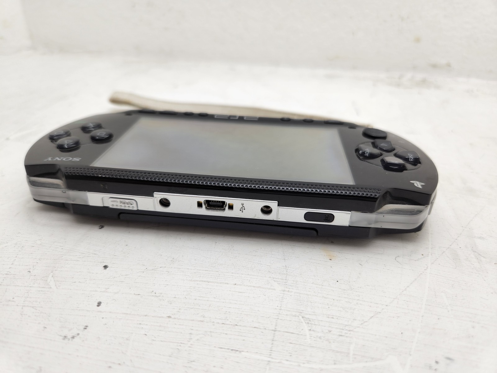 Sony PSP 1001 handheld console only – Fully Functional